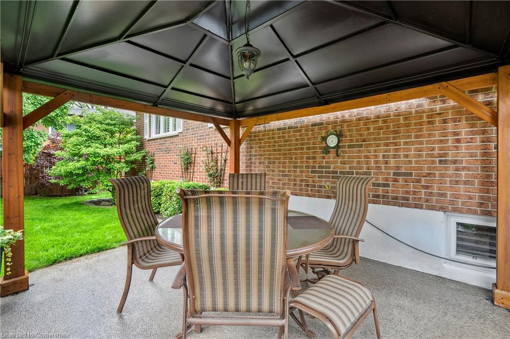 1045 Dowland Crescent Property Photo 46