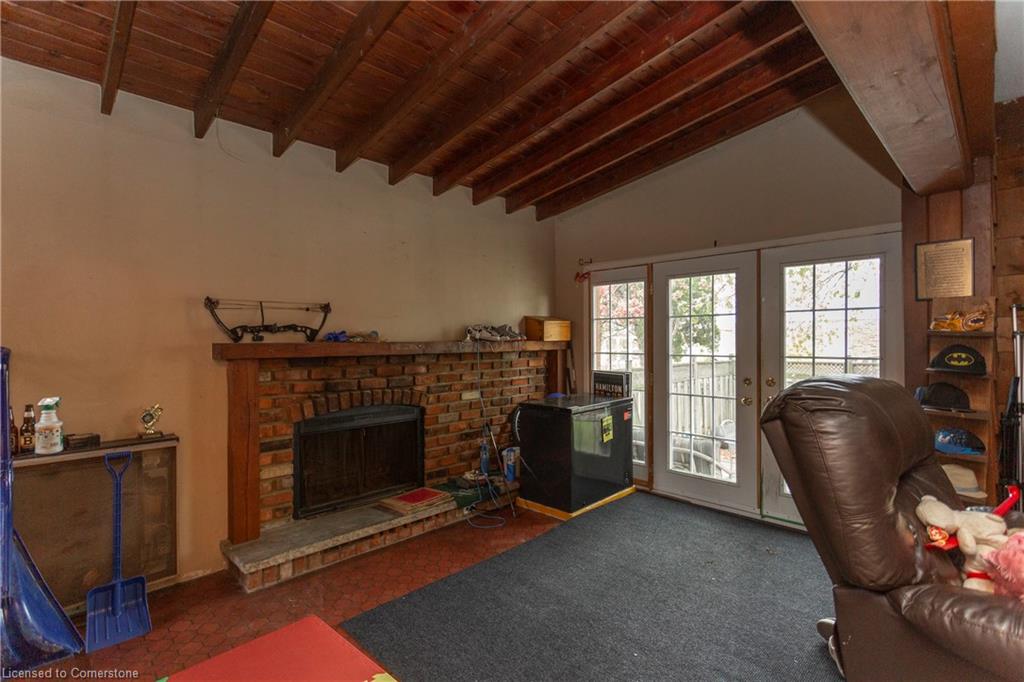 43 Kenilworth Street S Property Photo 5