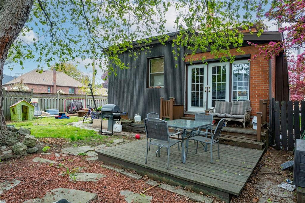 43 Kenilworth Street S Property Photo 7