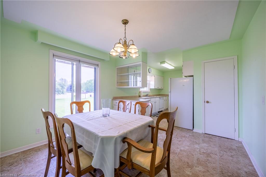 44 Woodley Road Property Photo 11