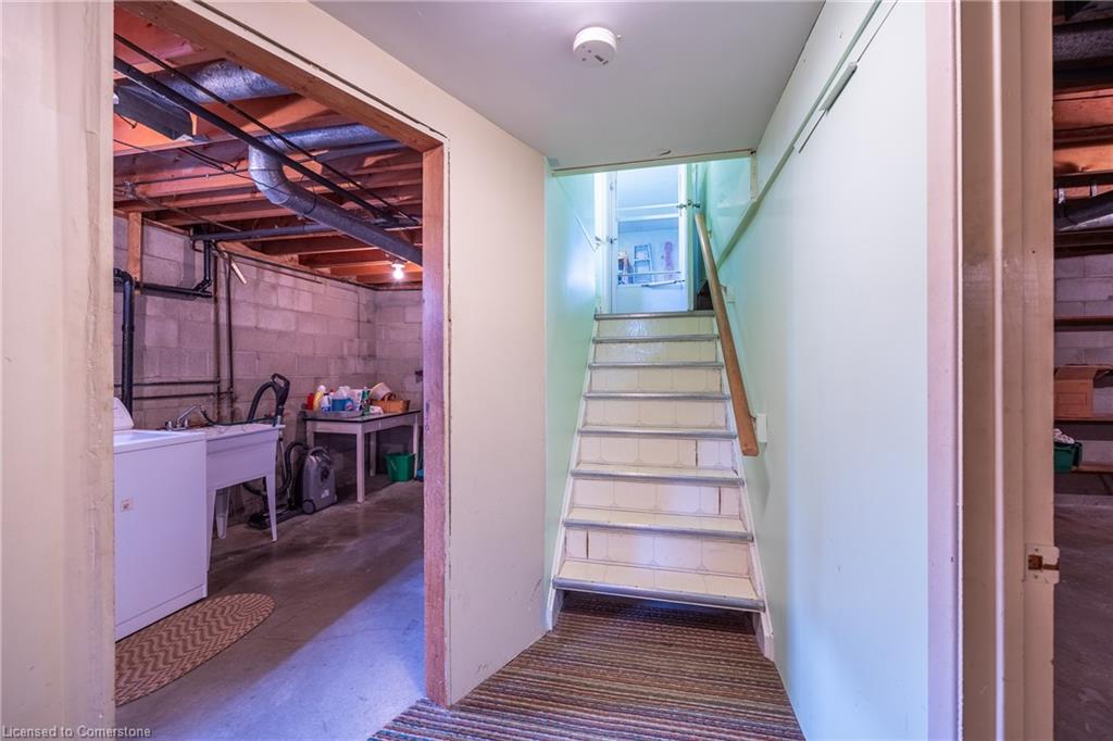 44 Woodley Road Property Photo 25