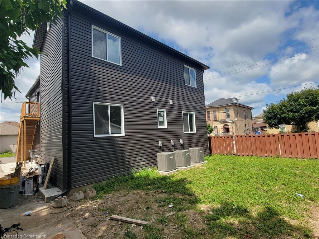 2-103 Peel Street Property Photo 3