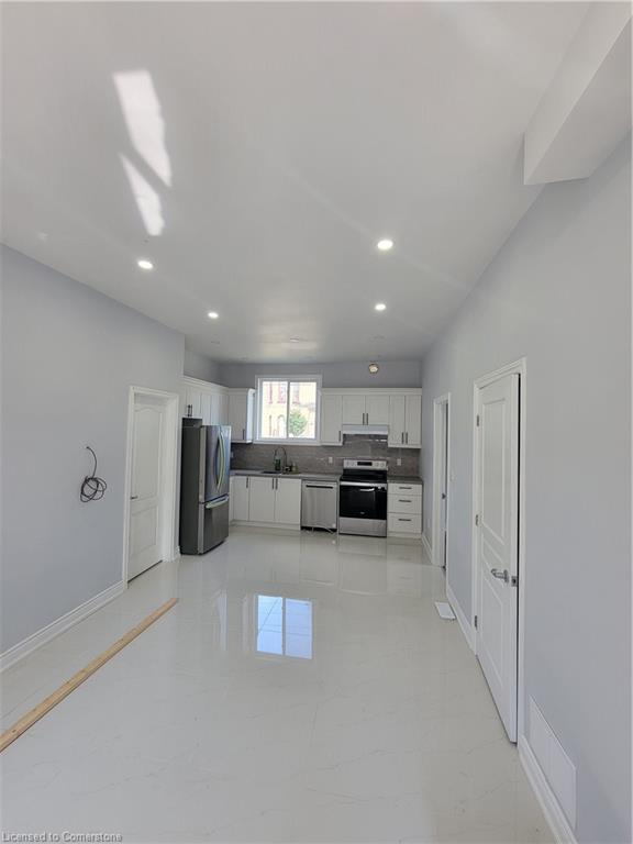 2-103 Peel Street Property Photo 6