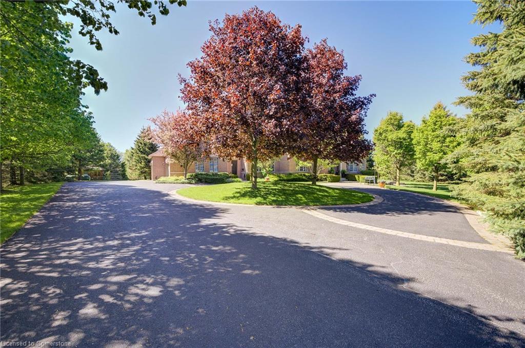 11 Bridlewood Boulevard Property Photo 4