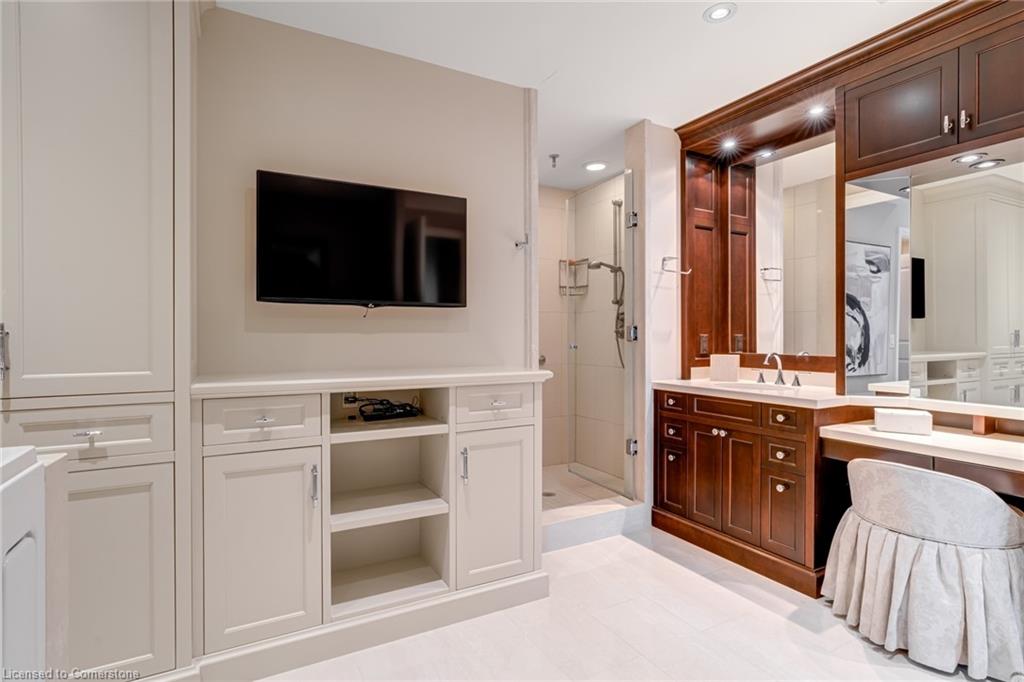 1055 Southdown Road Property Photo 25