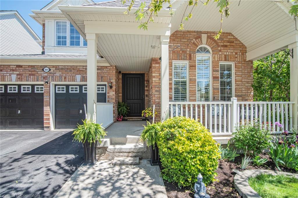 941 Huffman Crescent Property Photo 1