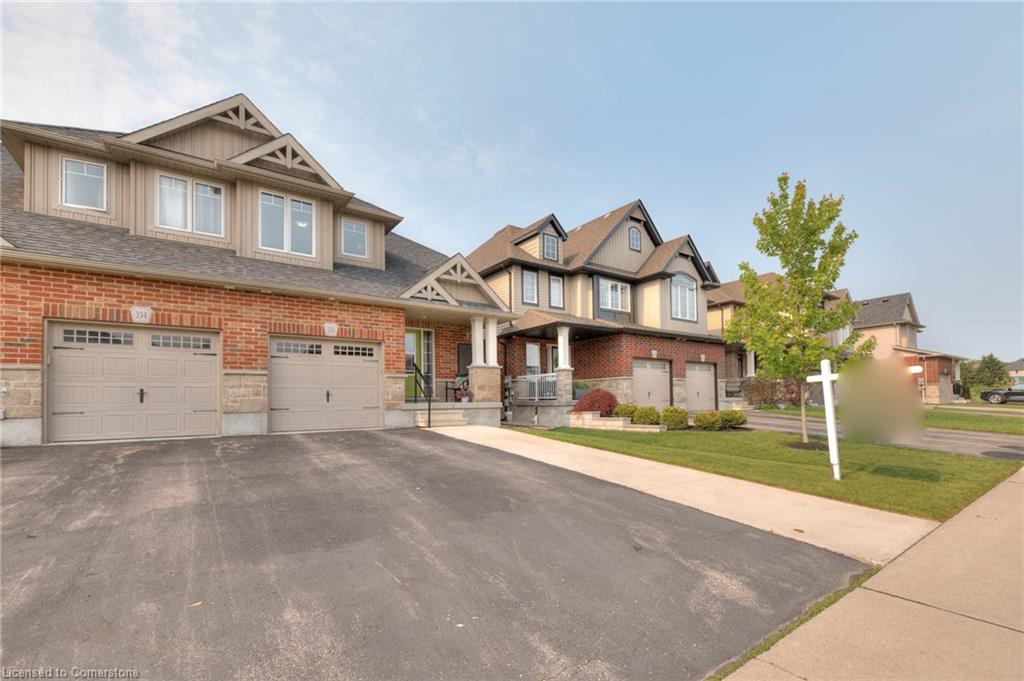 350 Finoro Crescent Property Photo 4