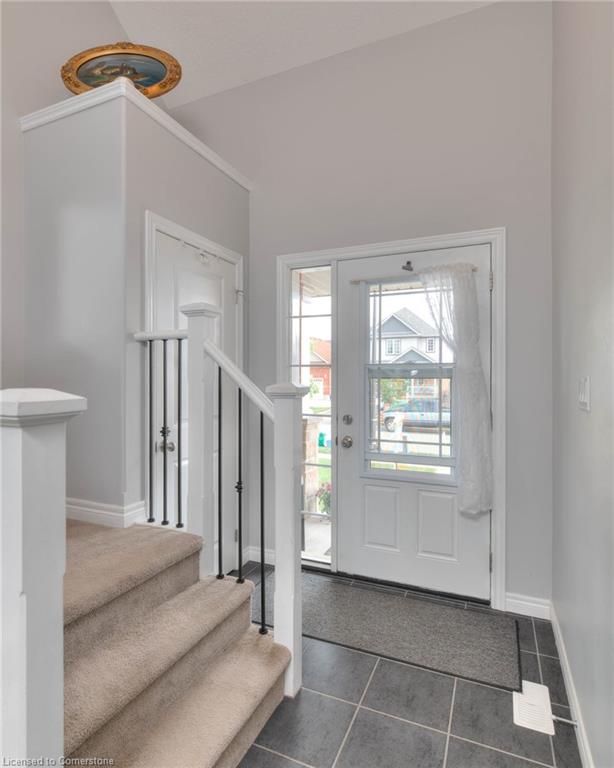 350 Finoro Crescent Property Photo 9
