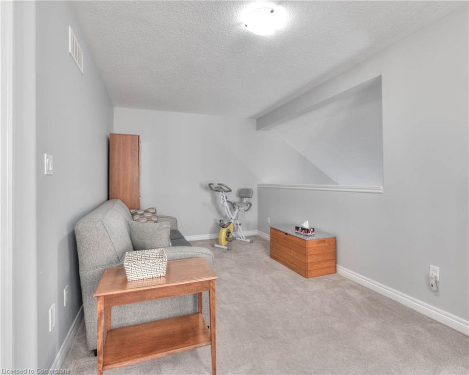 350 Finoro Crescent Property Photo 27