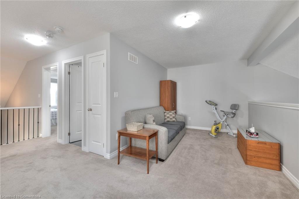 350 Finoro Crescent Property Photo 28