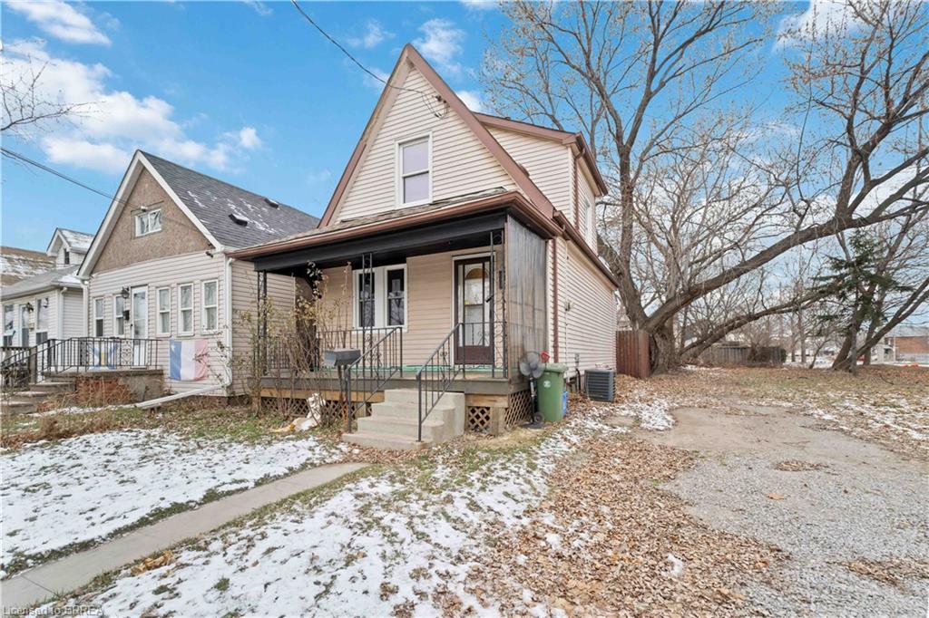 31 Mckinstry Street Property Photo 5