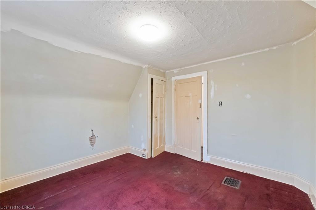31 Mckinstry Street Property Photo 27