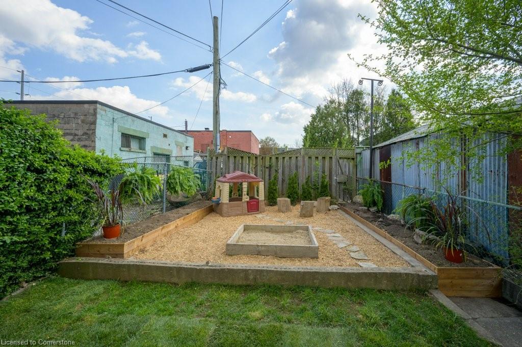 11 Melbourne Street Property Photo 35