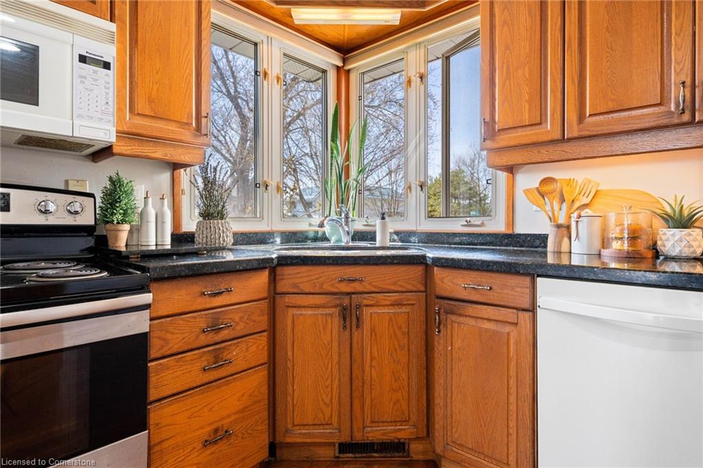 2 Buena Street Property Photo 12