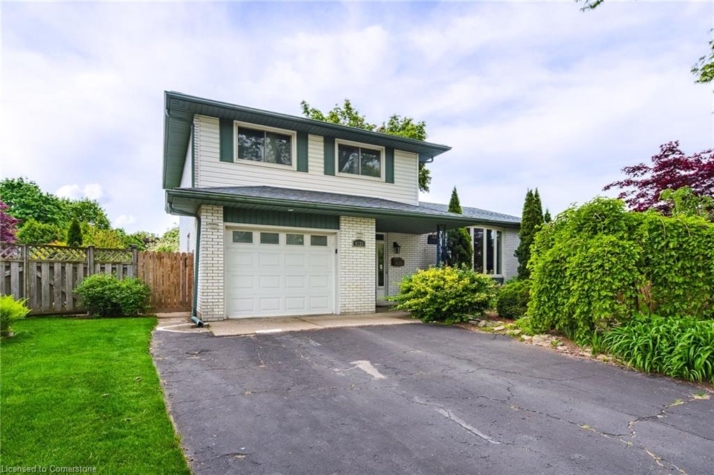 4126 London Court Property Photo 1