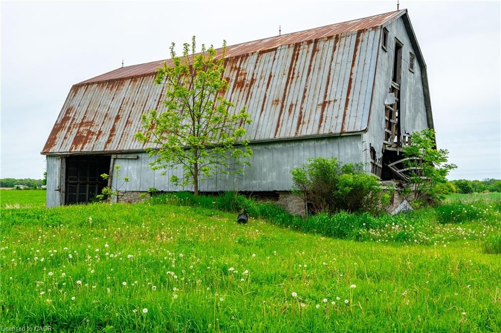 6856 Sixteen Road Property Photo 11