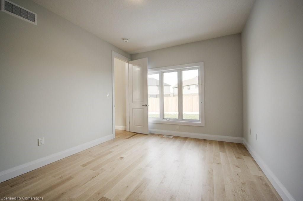 236 Applewood Street Property Photo 21