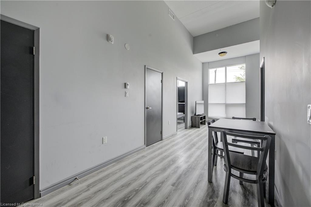 G105-275 Larch Street Property Photo 7