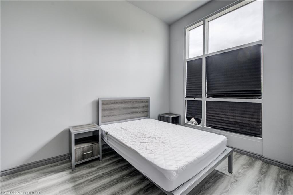 G105-275 Larch Street Property Photo 12