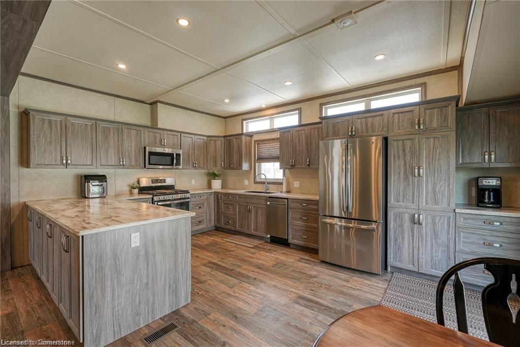 4449 Milburough Line Property Photo 1