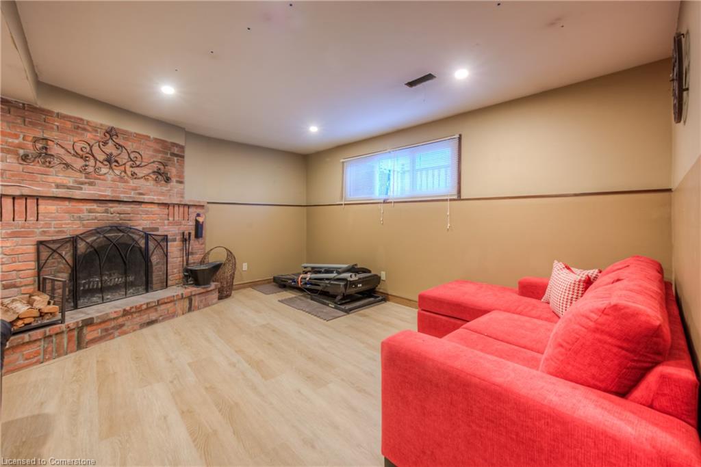 22 Battersea Avenue Property Photo 23