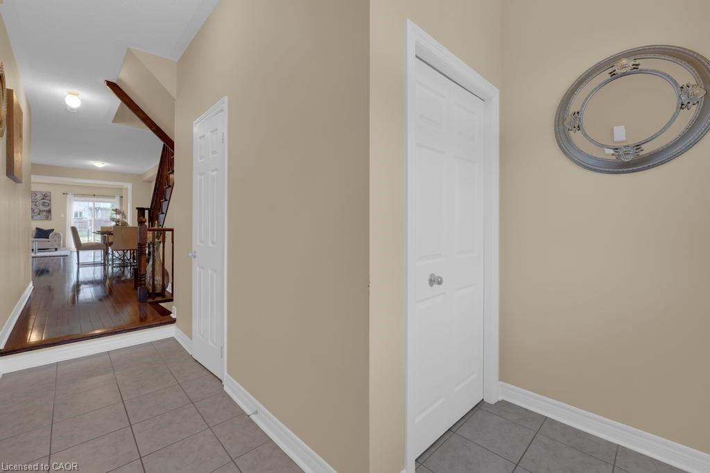 2437 Old Brompton Way Property Photo 3