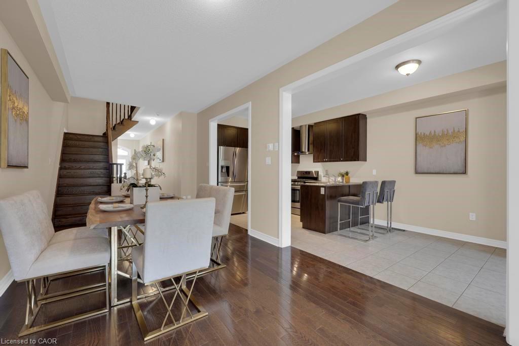 2437 Old Brompton Way Property Photo 9
