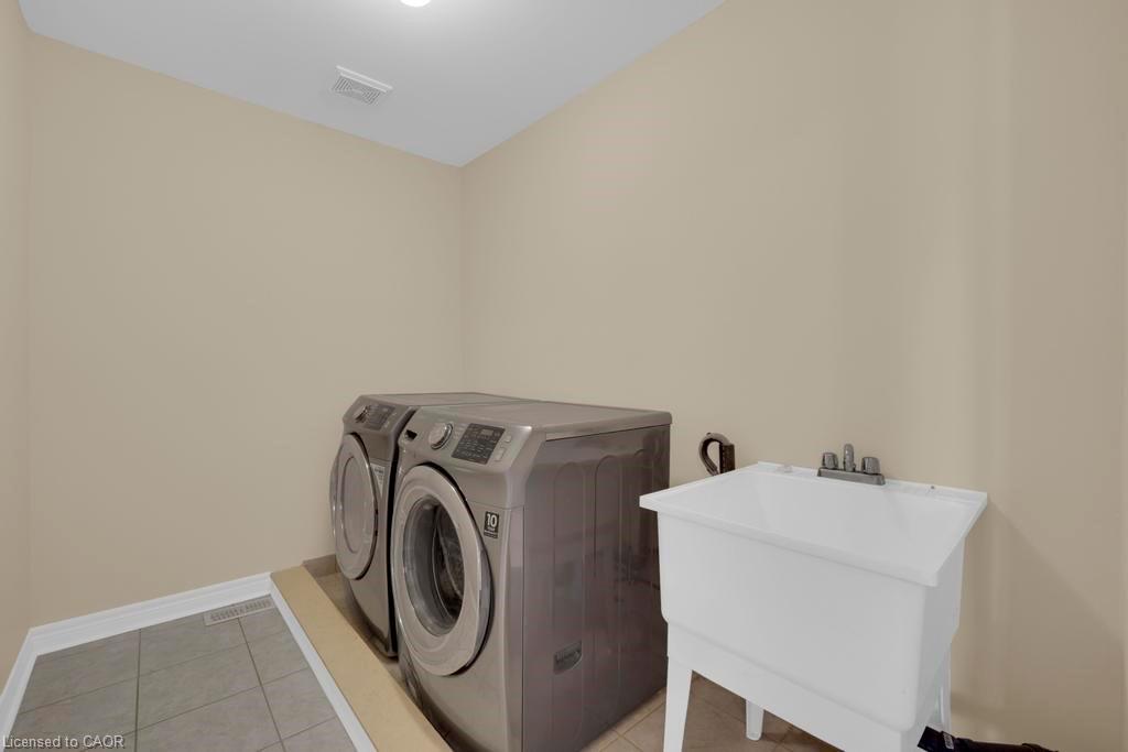 2437 Old Brompton Way Property Photo 35