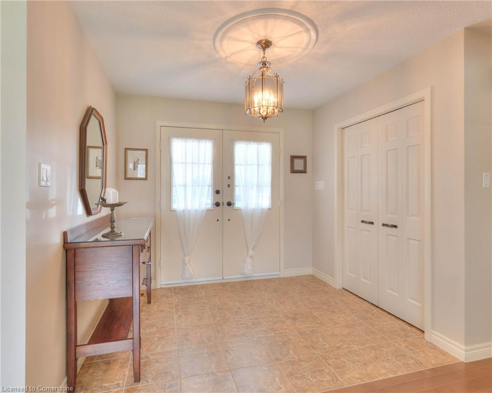 19 Sandpiper Court Property Photo 7