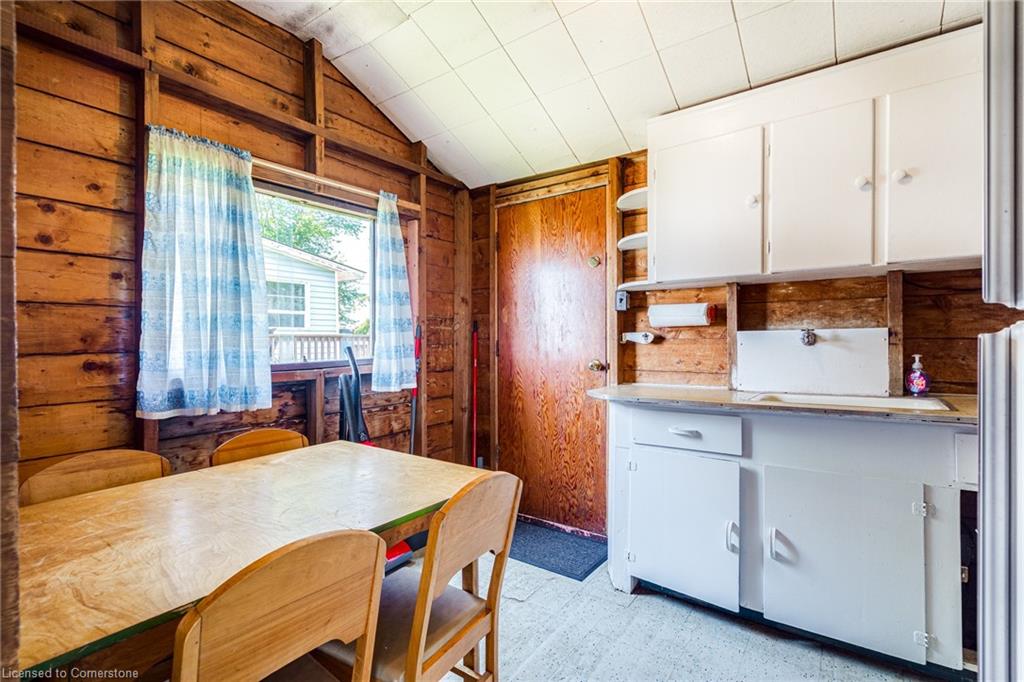 845 Lakeshore Road Property Photo 27