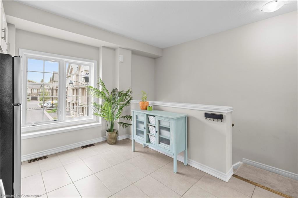 53-215 Dundas Street E Property Photo 7