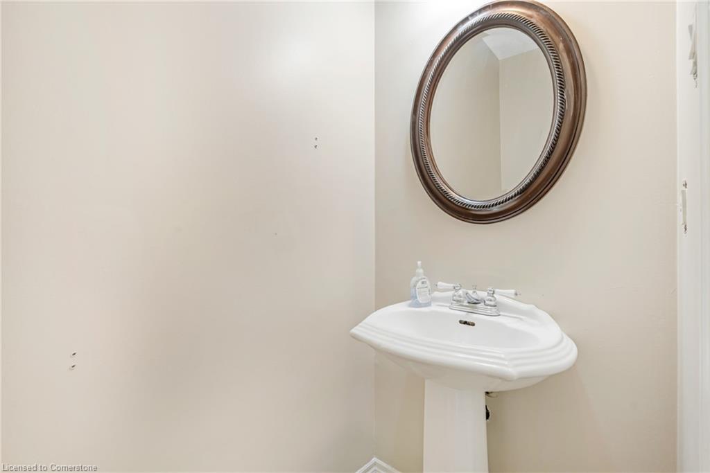 88 Rand Street Property Photo 10
