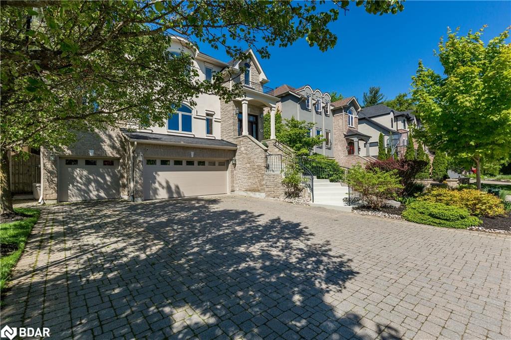 6 Orsi Court Property Photo 3
