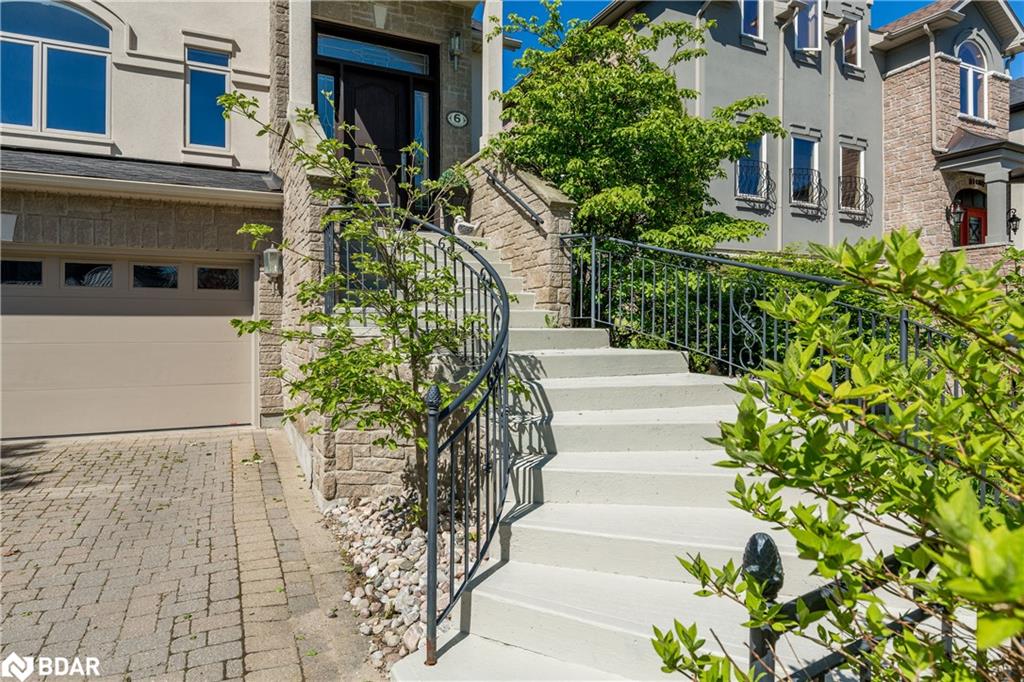 6 Orsi Court Property Photo 5