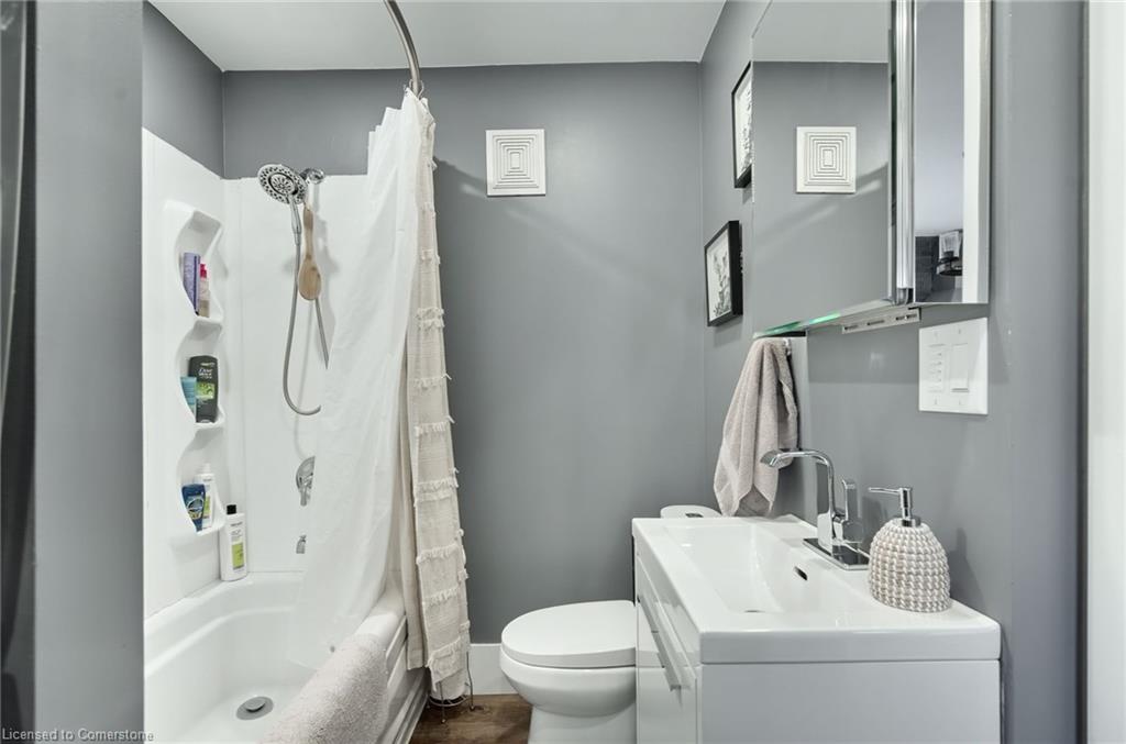 4279 East Avenue Property Photo 11