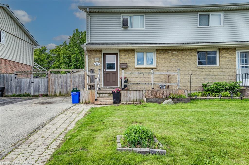 27 Meadow Woods Crescent Property Photo 1