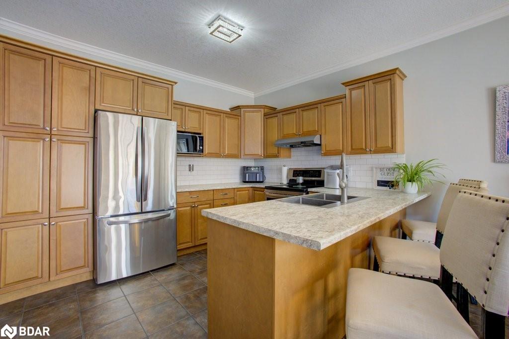 80 Armeda Clow Crescent Crescent Property Photo 10