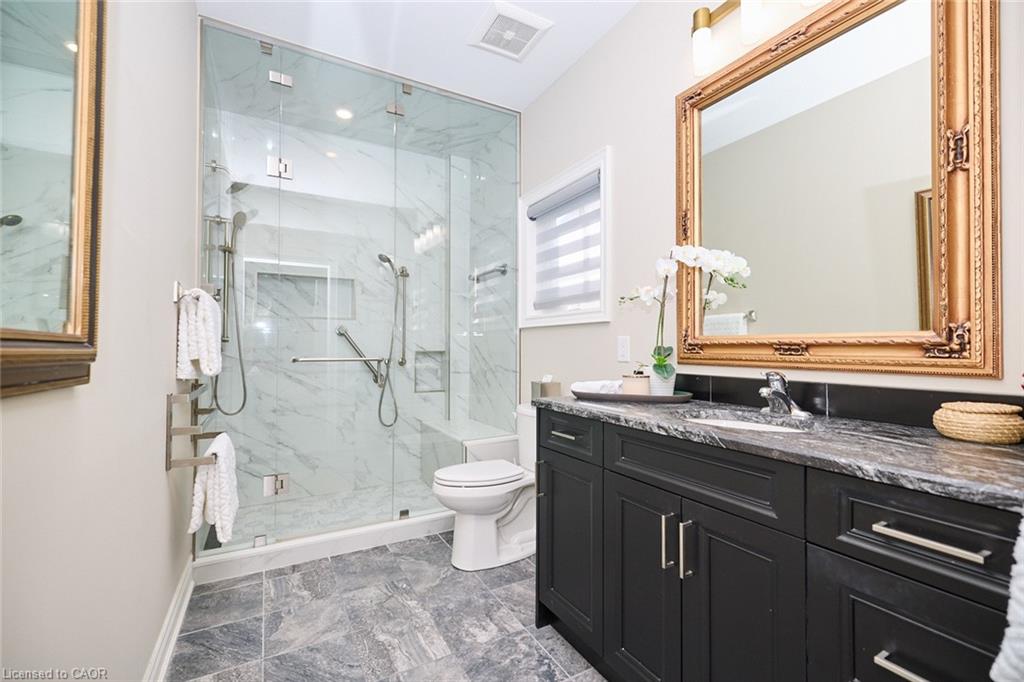 33 Butlers Drive S Property Photo 12