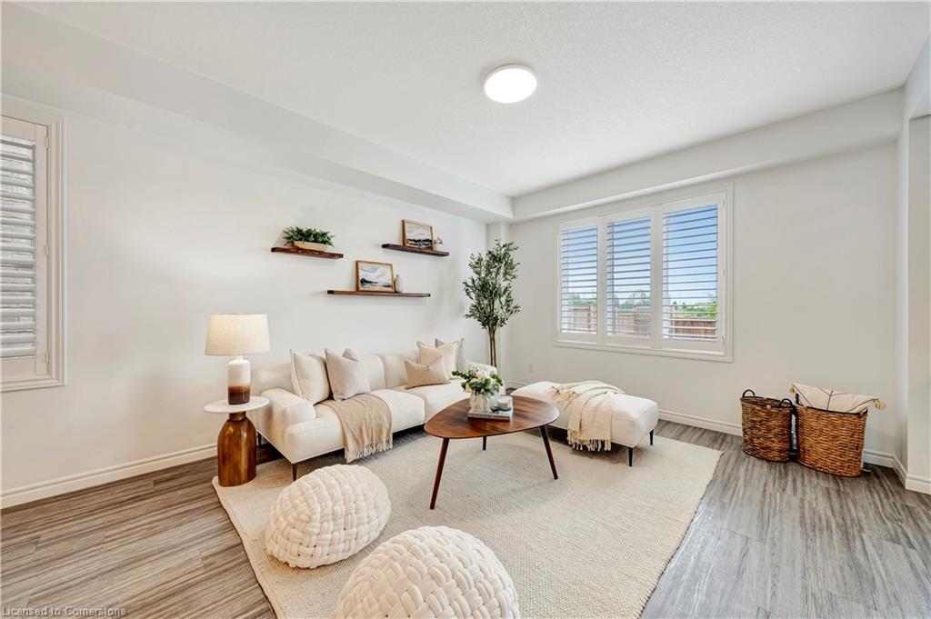 467 Avens Street Property Photo 12