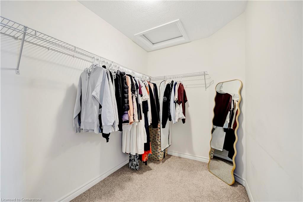 467 Avens Street Property Photo 22