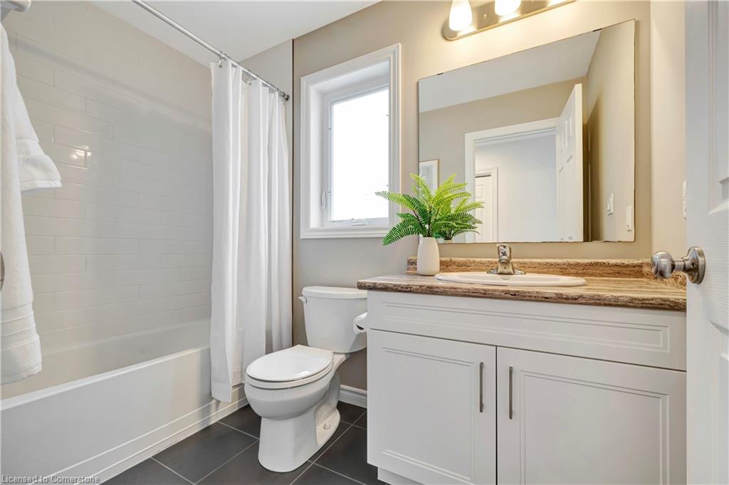 467 Avens Street Property Photo 25