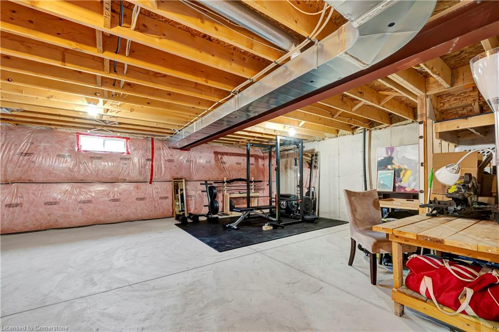 467 Avens Street Property Photo 26