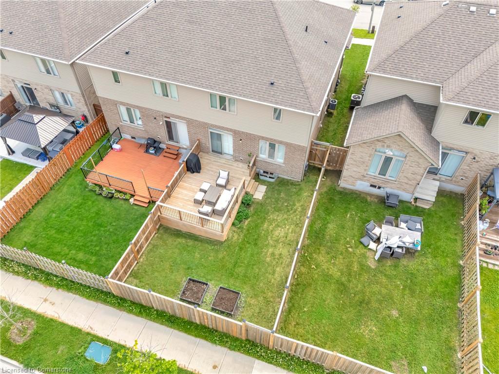 467 Avens Street Property Photo 34