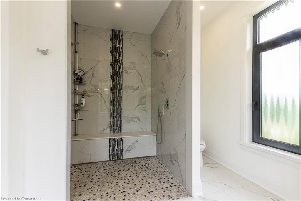 9-670 Bishopsgate Road Property Photo 29
