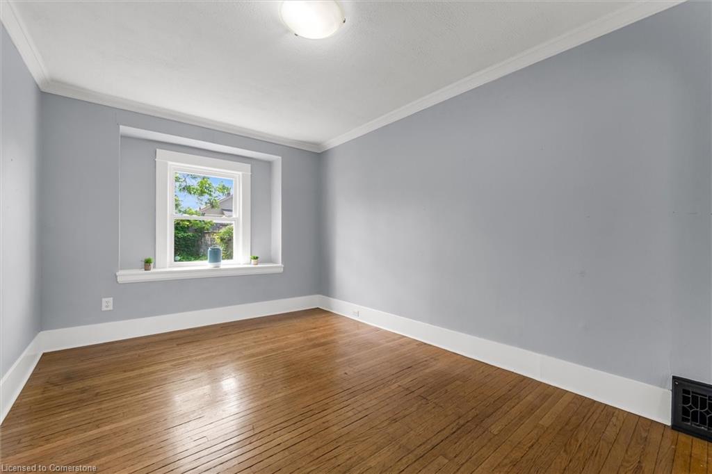 251 1/2 Lake Street Property Photo 8