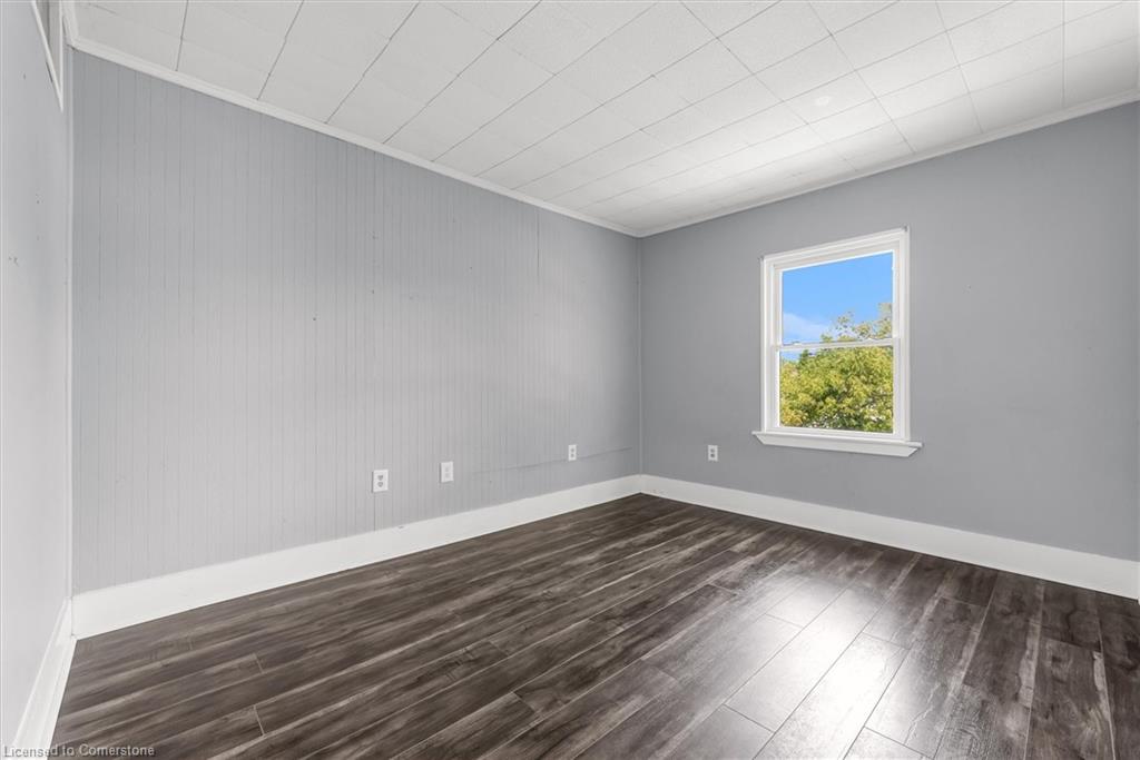 251 1/2 Lake Street Property Photo 15