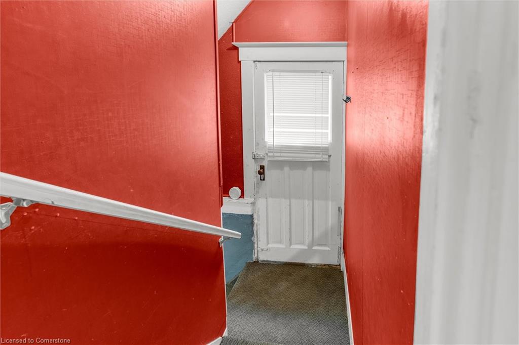 251 1/2 Lake Street Property Photo 24