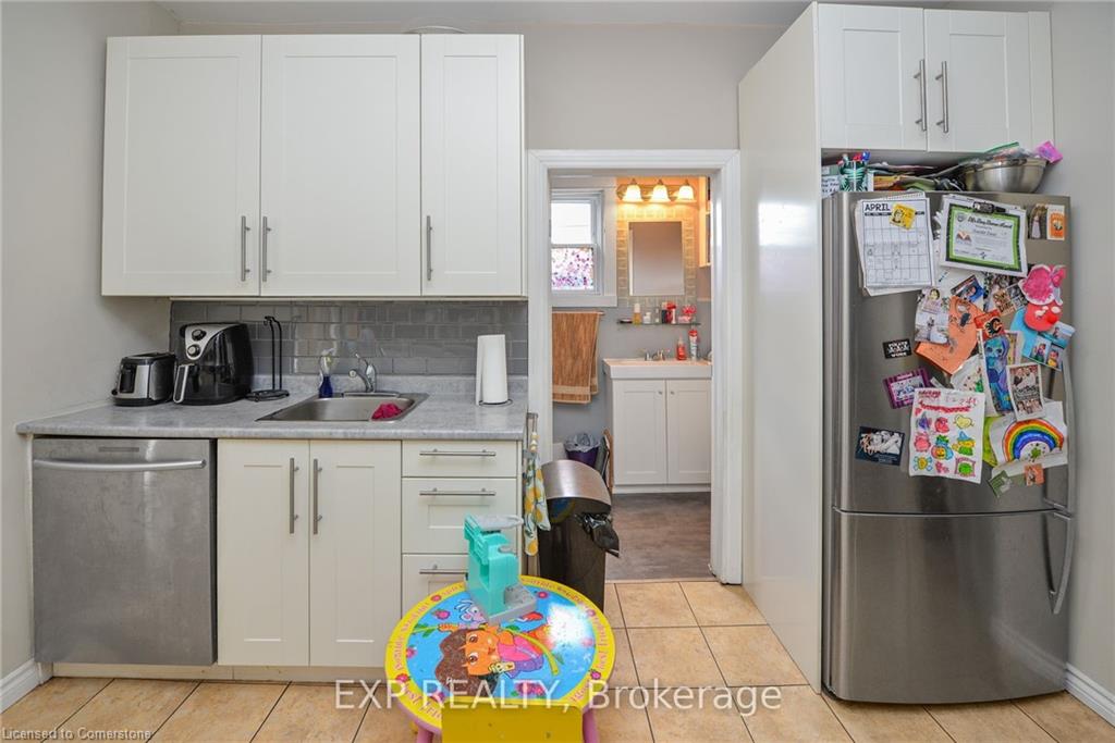 96 York Street Property Photo 9