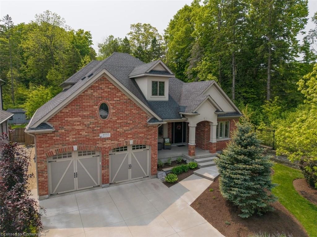 655 White Cedar Avenue Property Photo 1