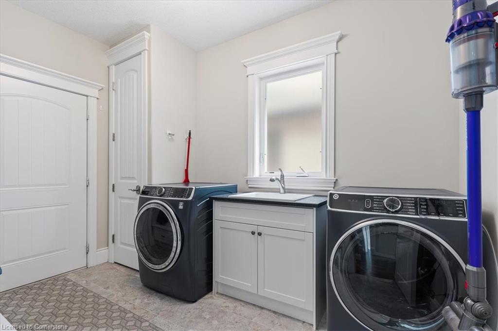 655 White Cedar Avenue Property Photo 31